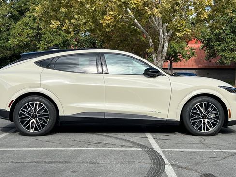 New 2025 Ford Mustang Mach-E Premium image 4