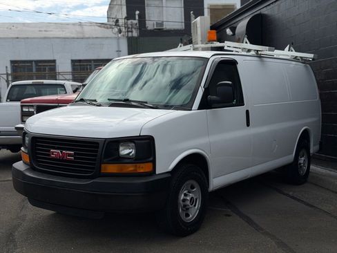 Used 2007 GMC Savana 2500 RWD image 3
