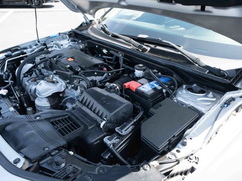 Used 2023 Honda Civic LX image 32