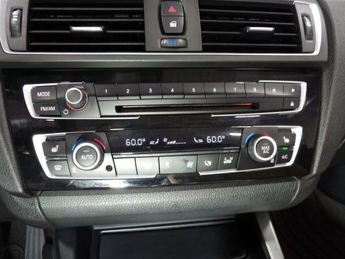 Used 2016 BMW M235i xDrive Convertible AWD/4WD image 17
