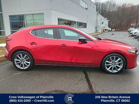 Used 2022 MAZDA MAZDA3 s image 32