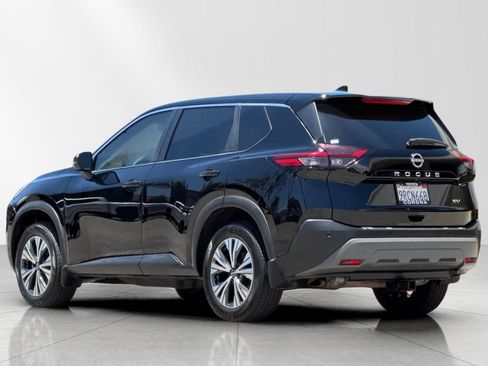 Used 2022 Nissan Rogue SV FWD image 5