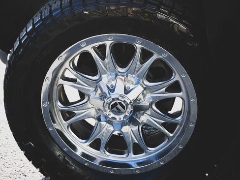 Used 2012 GMC Sierra 2500 Denali image 2