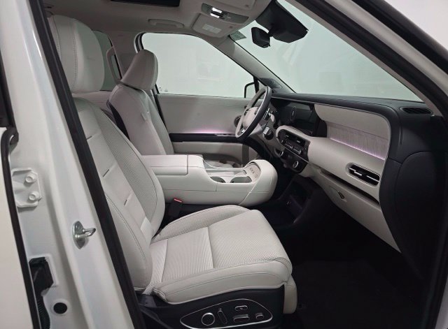 Used 2026 Hyundai Palisade Calligraphy FWD image 8
