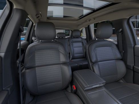 New 2026 Lincoln Nautilus Reserve image 10