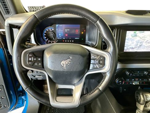 Used 2021 Ford Bronco Black Diamond image 11