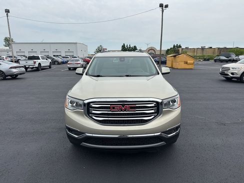 Used 2017 GMC Acadia SLT AWD/4WD image 2