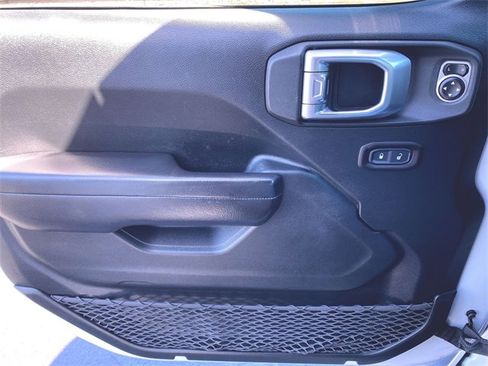 Used 2020 Jeep Gladiator Sport w/ Quick Order Package 24S image 22