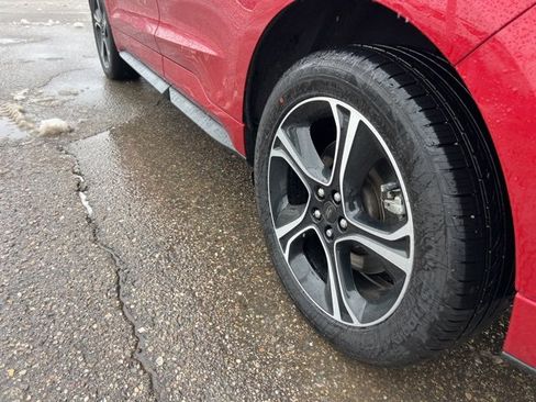 Certified 2023 Ford Edge ST image 26