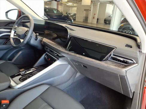 Certified 2025 Audi Q5 Premium Plus w/ Premium Plus AWD/4WD image 21