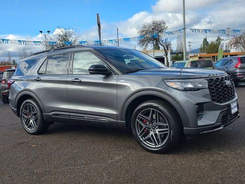 New 2026 Ford Explorer ST-Line w/ ST-Line Street Pack image 37