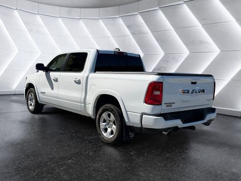 Used 2025 RAM 1500 Big Horn AWD/4WD image 4