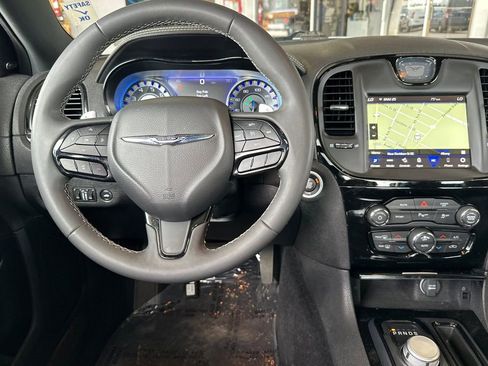 Used 2023 Chrysler 300 S image 11