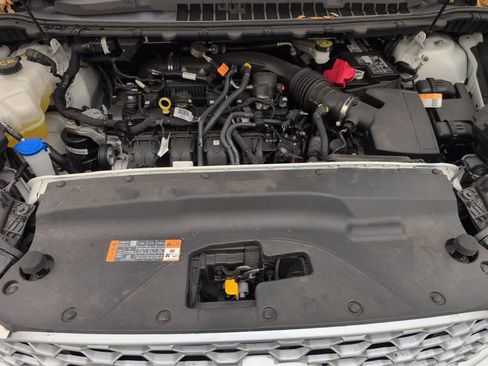 Used 2024 Ford Edge SE image 41