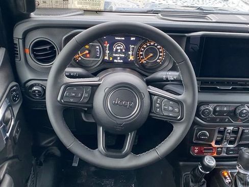 New 2026 Jeep Gladiator Mojave w/ Safety Group AWD/4WD image 35