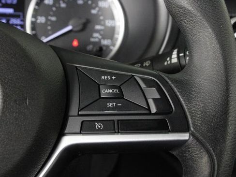 Certified 2021 Nissan Kicks S FWD image 27