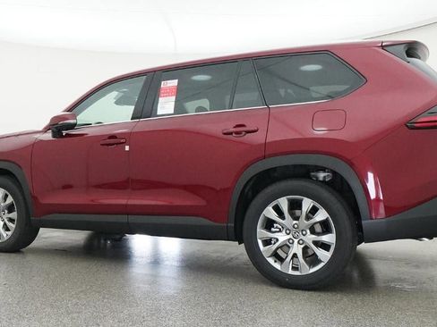 New 2026 Toyota Grand Highlander FWD image 20