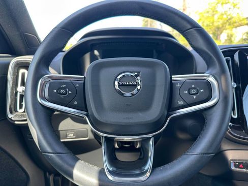 Certified 2023 Volvo C40 P8 Recharge Ultimate w/ Protection Package Premier AWD/4WD image 23