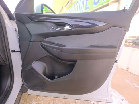 Used 2025 Chevrolet TrailBlazer LT image 17