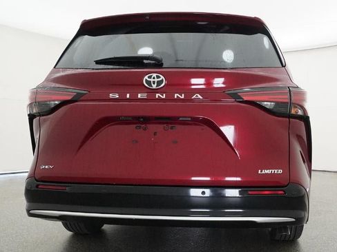 New 2026 Toyota Sienna Limited FWD image 23