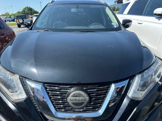 Used 2018 Nissan Rogue SV FWD video 2
