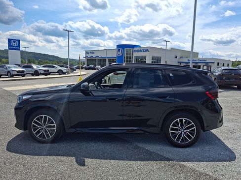 Used 2023 BMW X1 xDrive28i w/ Premium Package AWD/4WD image 9