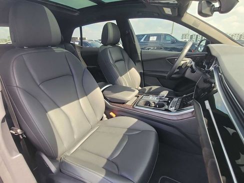 Used 2021 Audi Q8 Premium Plus w/ Premium Plus Package AWD/4WD image 21