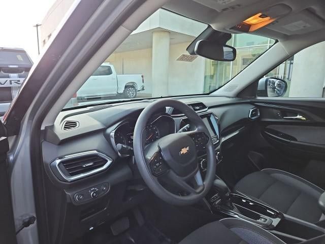 Used 2023 Chevrolet TrailBlazer LT w/ Convenience Package FWD image 10