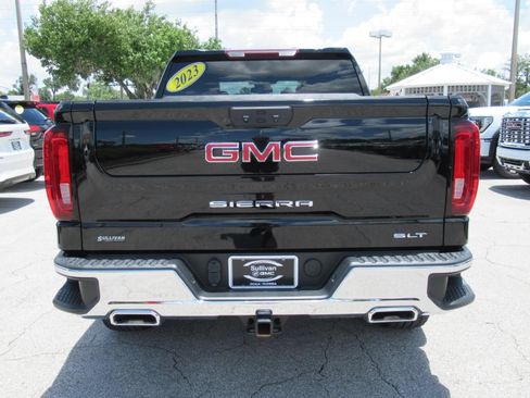 Used 2023 GMC Sierra 1500 SLT w/ SLT Premium Package AWD/4WD image 6