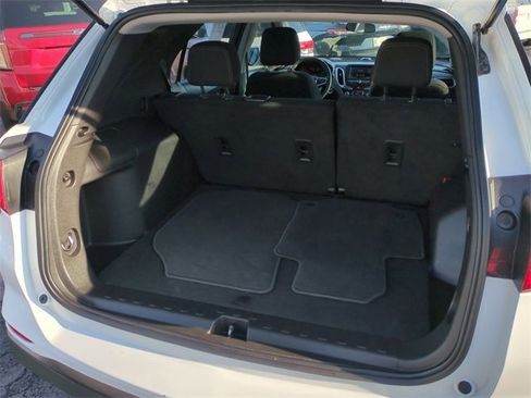 Certified 2021 Chevrolet Equinox LS image 25