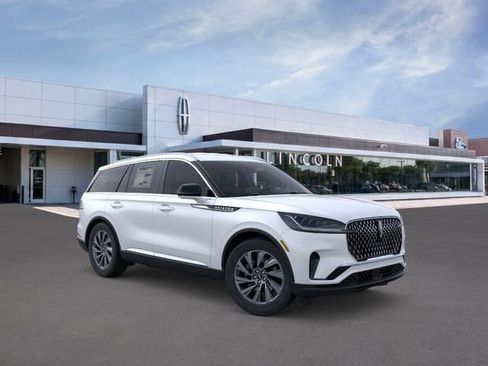 New 2026 Lincoln Aviator 2WD image 8