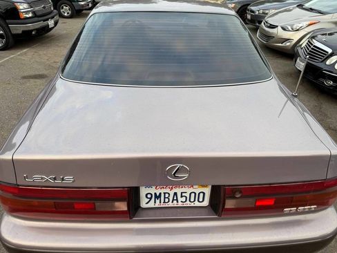 Used 1992 Lexus ES 330 FWD image 5
