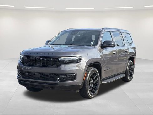 Used 2023 Jeep Wagoneer Series II AWD/4WD image 1