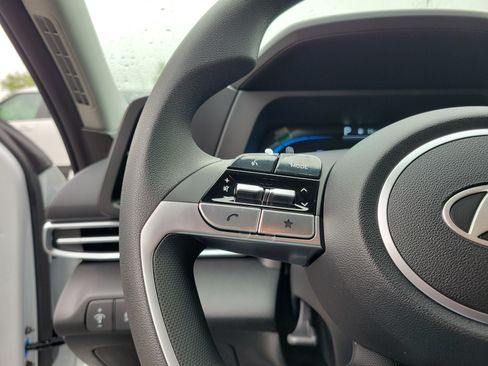 New 2026 Hyundai Elantra SE FWD image 23