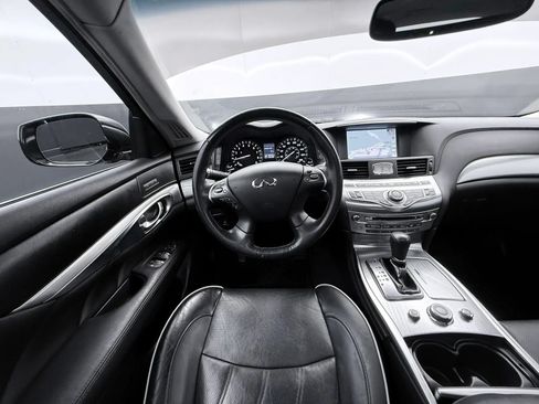 Used 2017 INFINITI Q70 L 3.7 AWD/4WD image 29