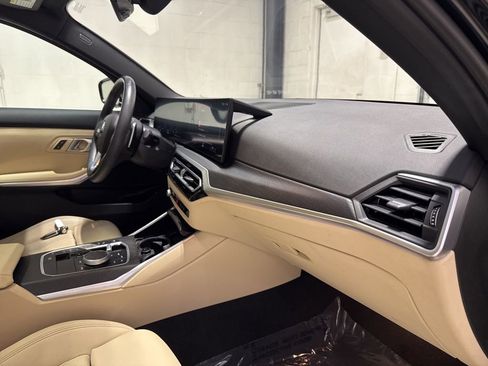 Used 2024 BMW 330i xDrive 330i xDrive w/ Convenience Package image 37