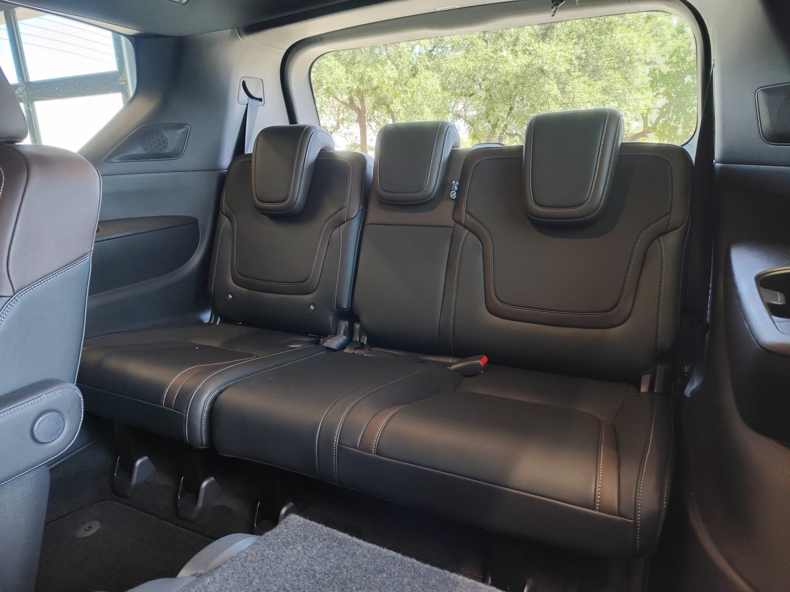 Used 2026 Nissan Armada SL w/ Captain's Chari Seat Package RWD image 26