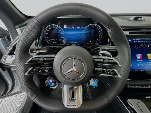 New 2026 Mercedes-Benz E 53 AMG e 4MATIC Sedan image 11