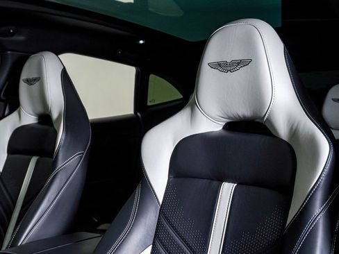 Used 2023 Aston Martin DBX 707 image 22