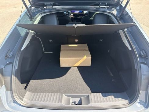 New 2026 Toyota Prius Plug-In Hybrid FWD image 11