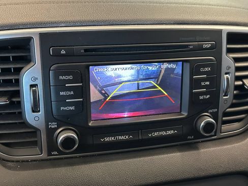 Used 2019 Kia Sportage LX AWD/4WD image 14