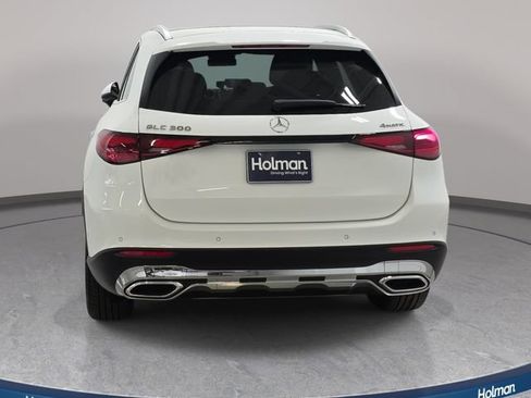 Used 2025 Mercedes-Benz GLC 300 4MATIC image 7