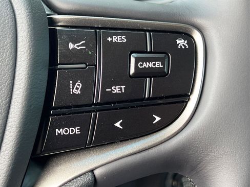 New 2025 Lexus ES 350 Ultra Luxury image 20