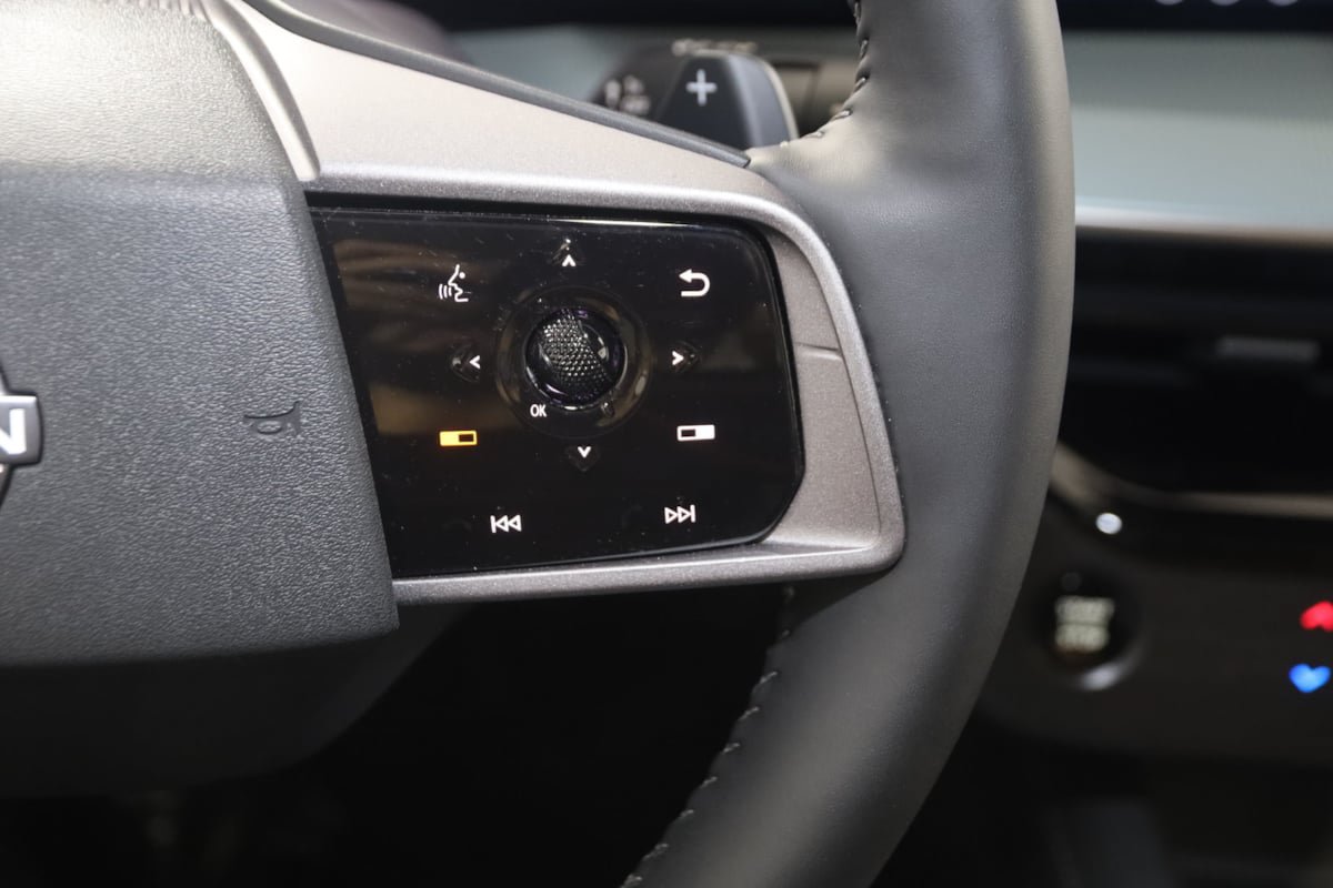 Used 2025 Nissan Murano SL AWD/4WD image 32