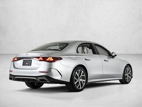 New 2026 Mercedes-Benz E 450 4MATIC Sedan image 5