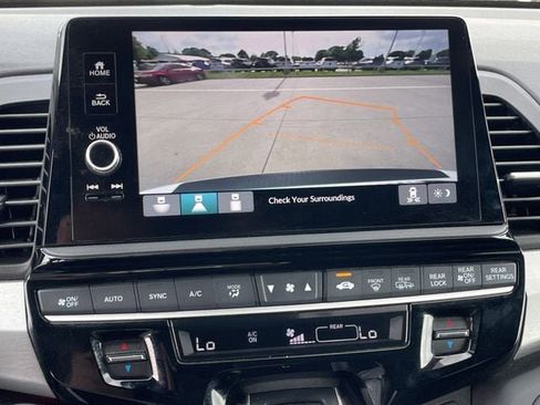 Used 2025 Honda Odyssey Sport-L image 18