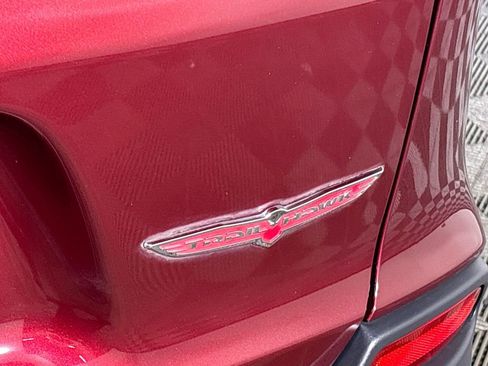 Used 2020 Jeep Cherokee Trailhawk image 25