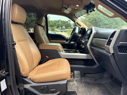 Certified 2022 Ford F350 Lariat w/ Lariat Ultimate Package AWD/4WD image 10