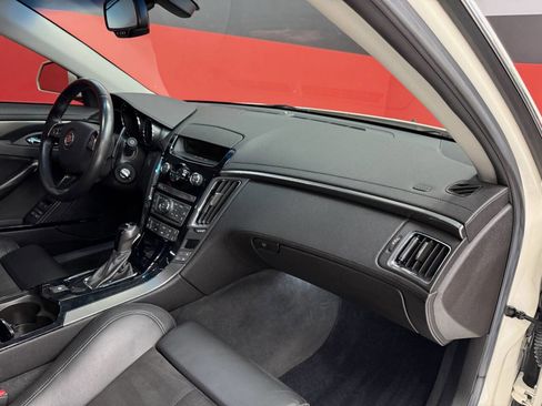 Used 2009 Cadillac CTS V image 39