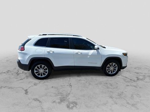 Used 2019 Jeep Cherokee Latitude Plus w/ Comfort/Convenience Group AWD/4WD image 8